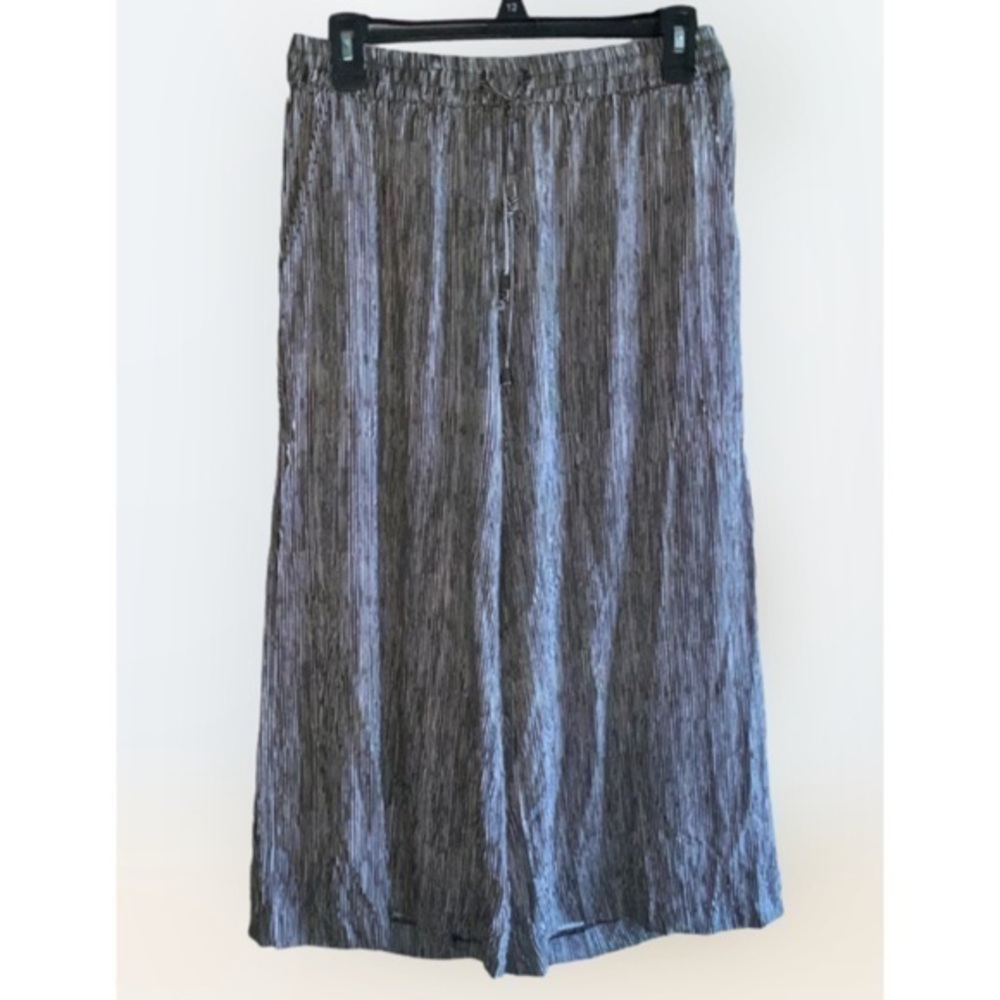 Cynthia Rowley Black & White Pinstripe Wide Leg Loose Fit Elastic Waist Capri Lg